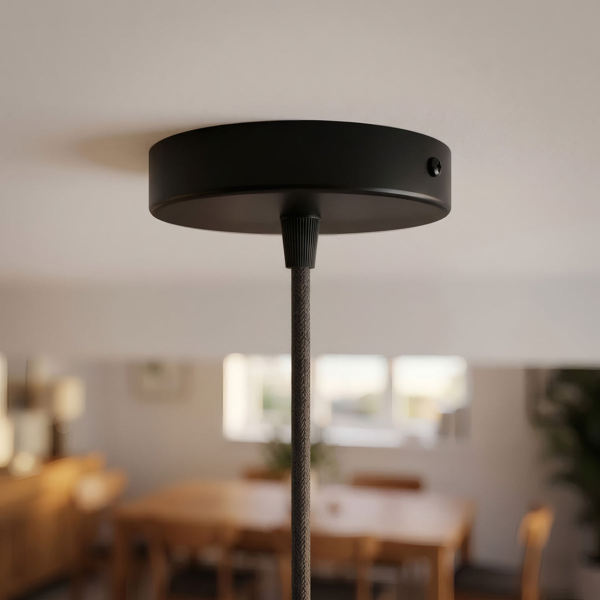 Florão cilíndrico em metal, Ø 120 mm — Cónico em termoplástico / Preto