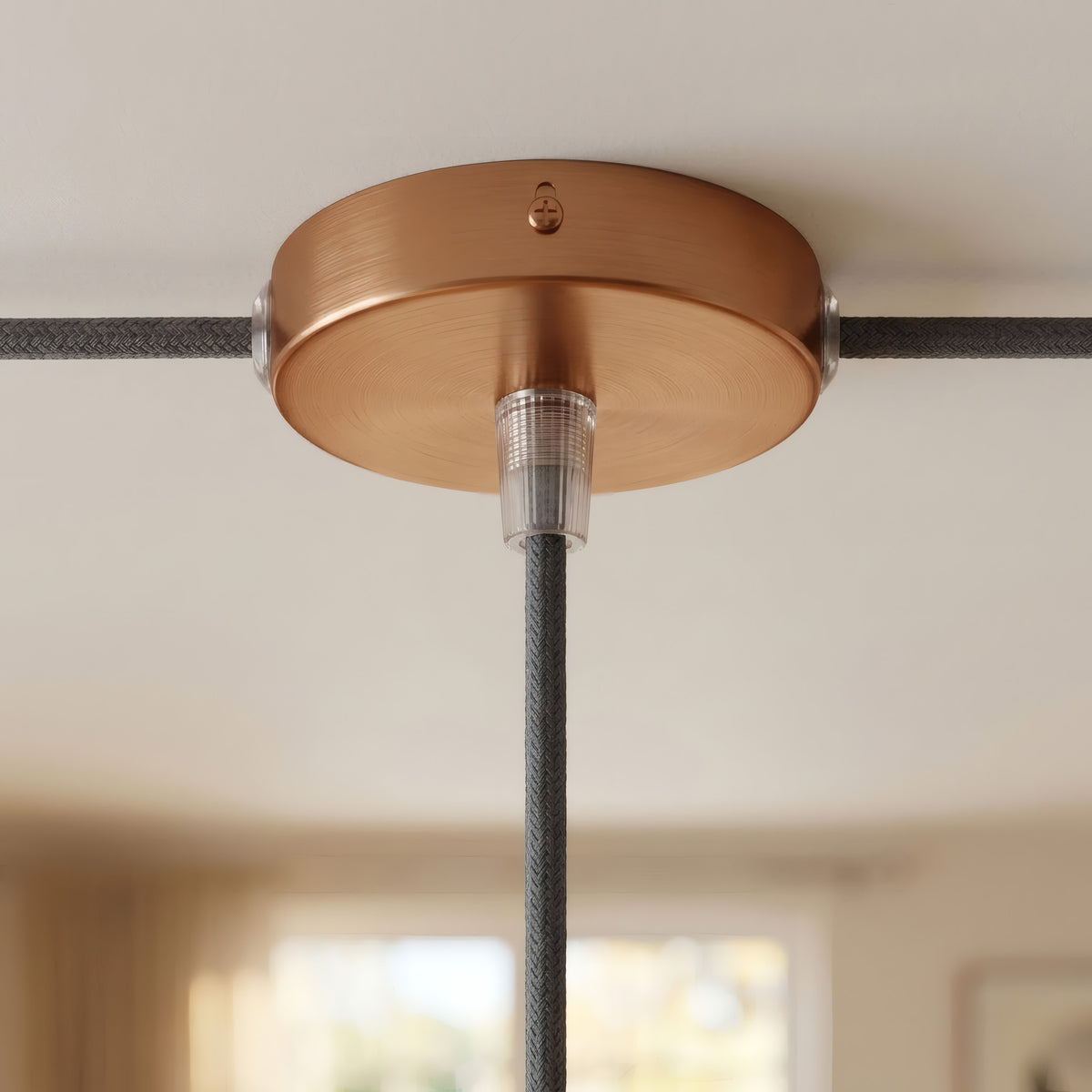 Mini florão cilíndrico em metal, Ø 83 mm — 1 furo central e 2 laterais / Cónico em termoplástico / Cobre acetinado