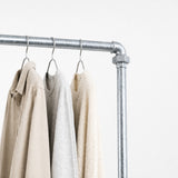Suporte para cabides industrial galvanizado com barra de reforço ao chão