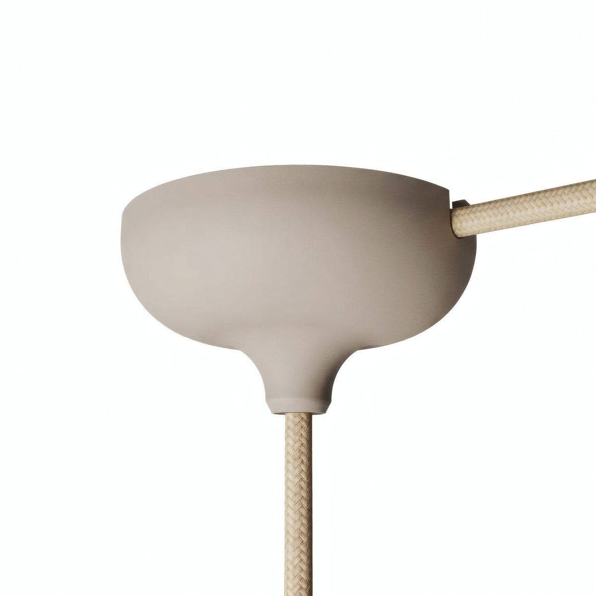 Florão em silicone Ø 88 mm, furo central e saída lateral — Castanho deserto