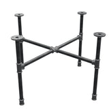 Base de mesa de centro industrial em ferro fundido, pés em cruz, 68 × 68 cm, altura 42 cm, vista de três quartos